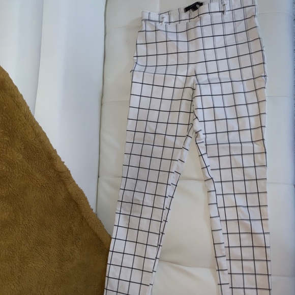 2 PAIRS OF BUSINESS SAVY PANTS - Picture 2 of 6